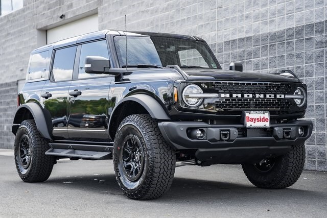 2025 Ford Bronco Badlands photo 2