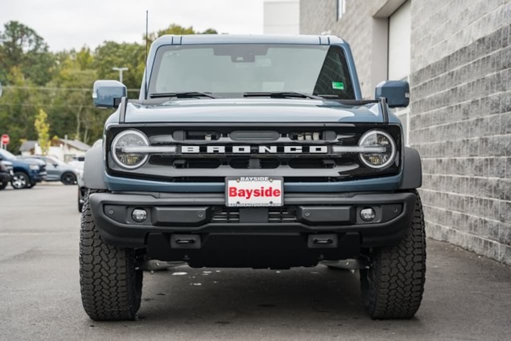 New 2025 Ford Bronco Outer Banks SUV