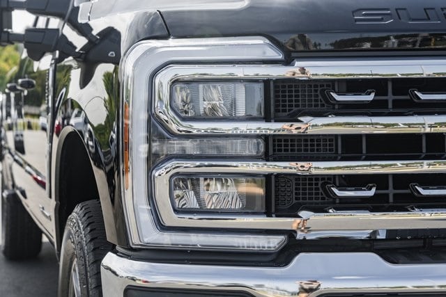 2026 Ford F-250 Lariat photo 10