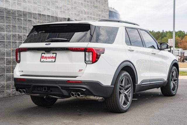 2026 Ford Explorer ST photo 2
