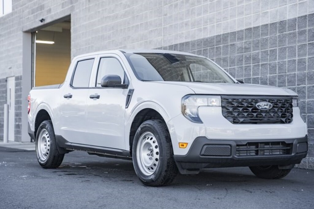 New 2026 Ford Maverick XL Truck SuperCrew