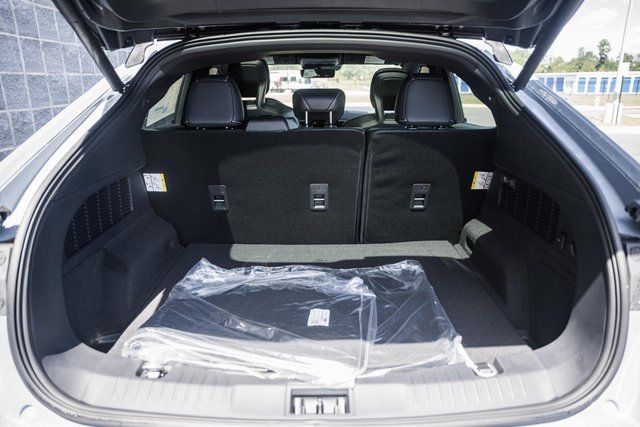 2025 Ford Mustang Mach-E GT - Photo 15