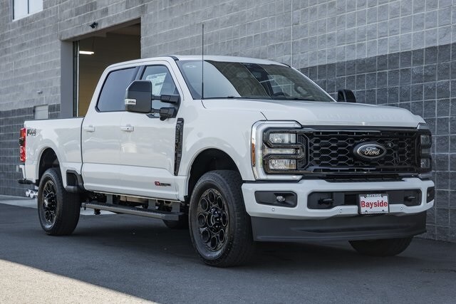 2026 Ford F-250 Lariat photo 2