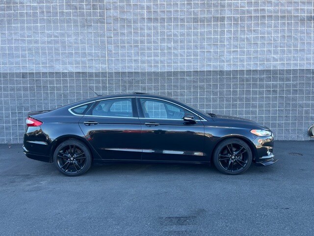 2013 Ford Fusion Titanium photo 3