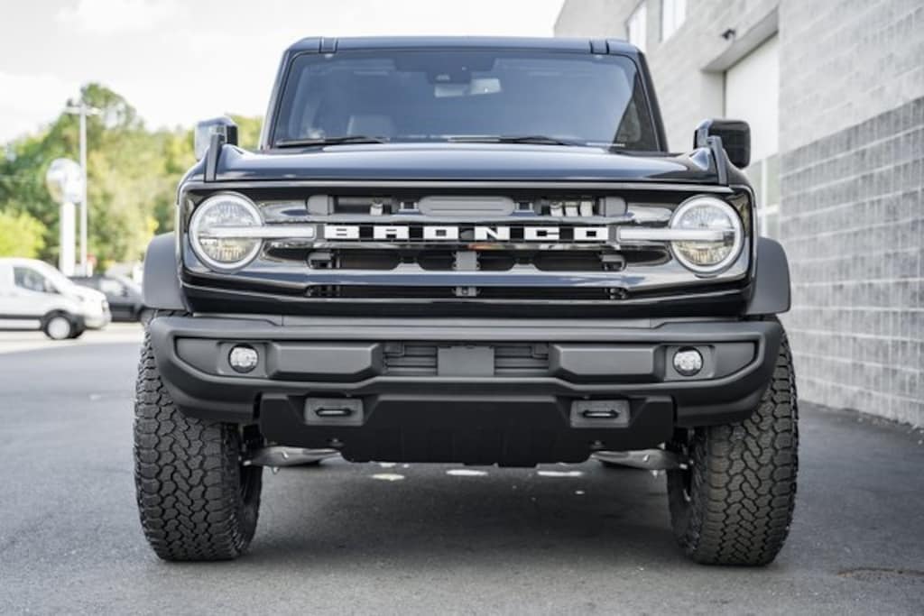 New 2025 Ford Bronco Outer Banks SUV