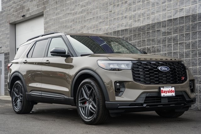 2026 Ford Explorer ST's photo