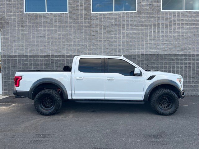 2019 Ford F-150 Raptor photo 3