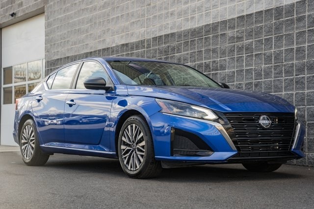 2025 Nissan Altima SV's photo