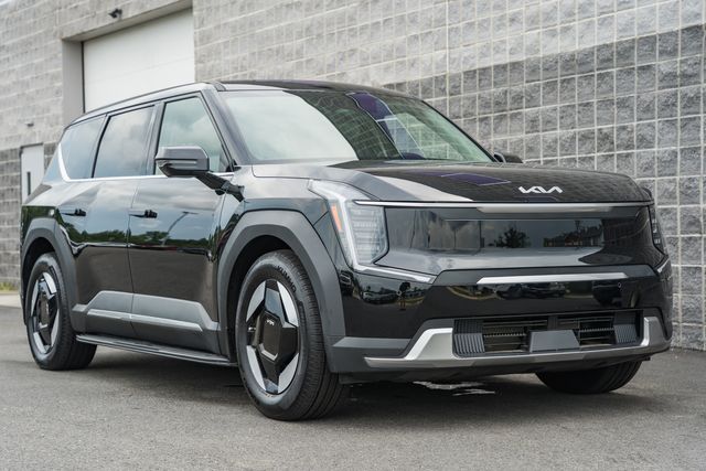 Used 2026 Kia EV9 Light L/R with VIN 5XYAB5S17TG006605 for sale in King George, VA