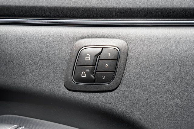 2025 Ford Mustang Mach-E Premium - Photo 43