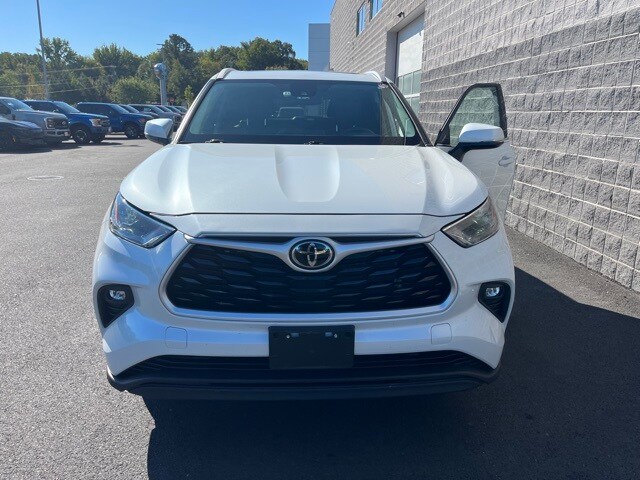 2022 Toyota Highlander XLE photo 4