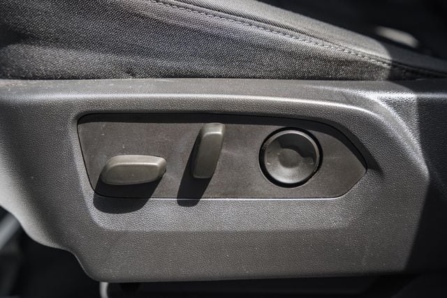 2023 Chevrolet Silverado 1500 Custom - Photo 39