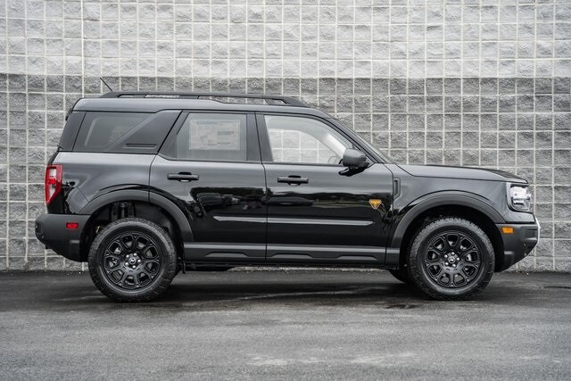 2025 Ford Bronco Sport Badlands photo 3