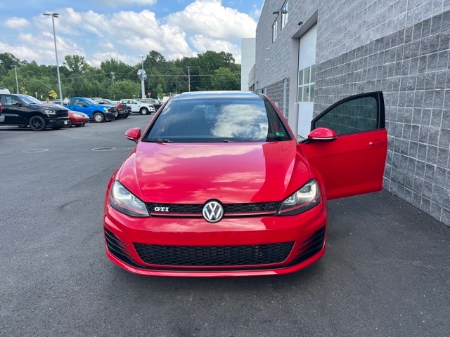 3VW4T7AU5FM049300