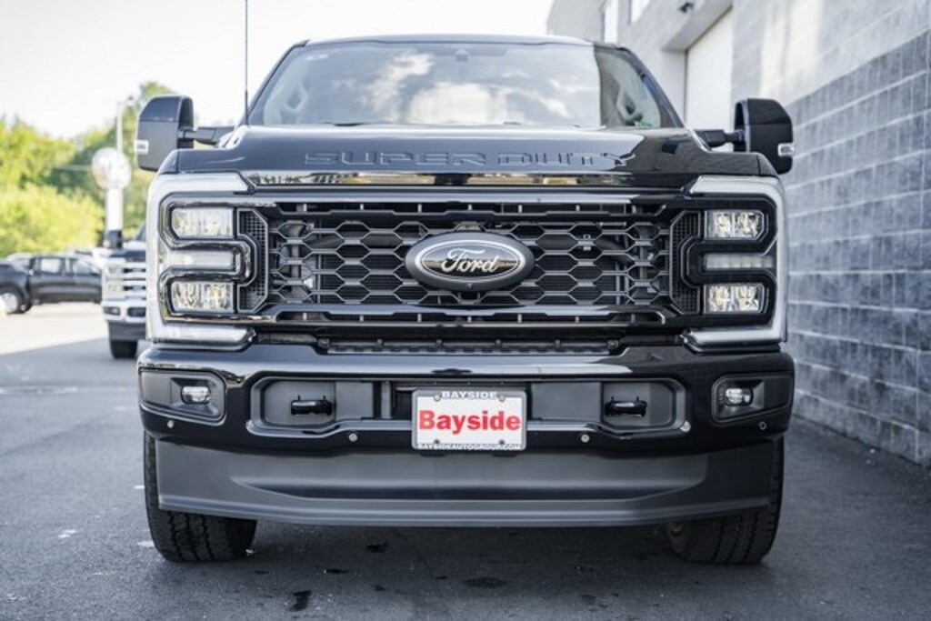 New 2026 Ford F-250 Lariat Truck Crew Cab