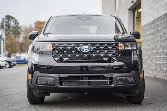 2025 Ford Maverick XL photo 2