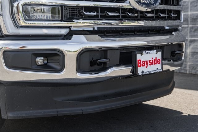 2026 Ford F-250 Lariat photo 9