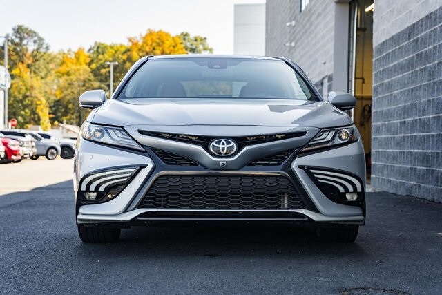 2021 Toyota Camry XSE V6 photo 3
