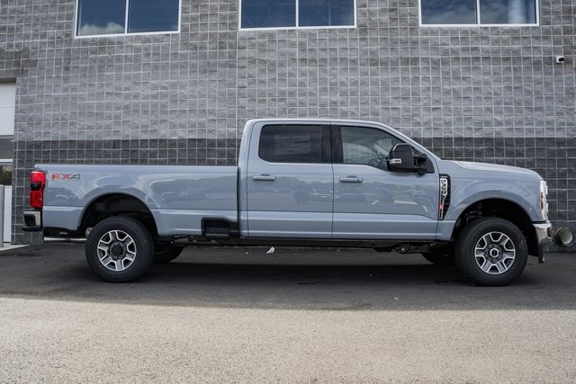 2026 Ford F-350 Lariat photo 4