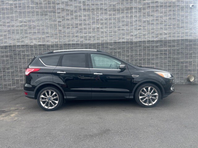 2016 Ford Escape SE photo 2