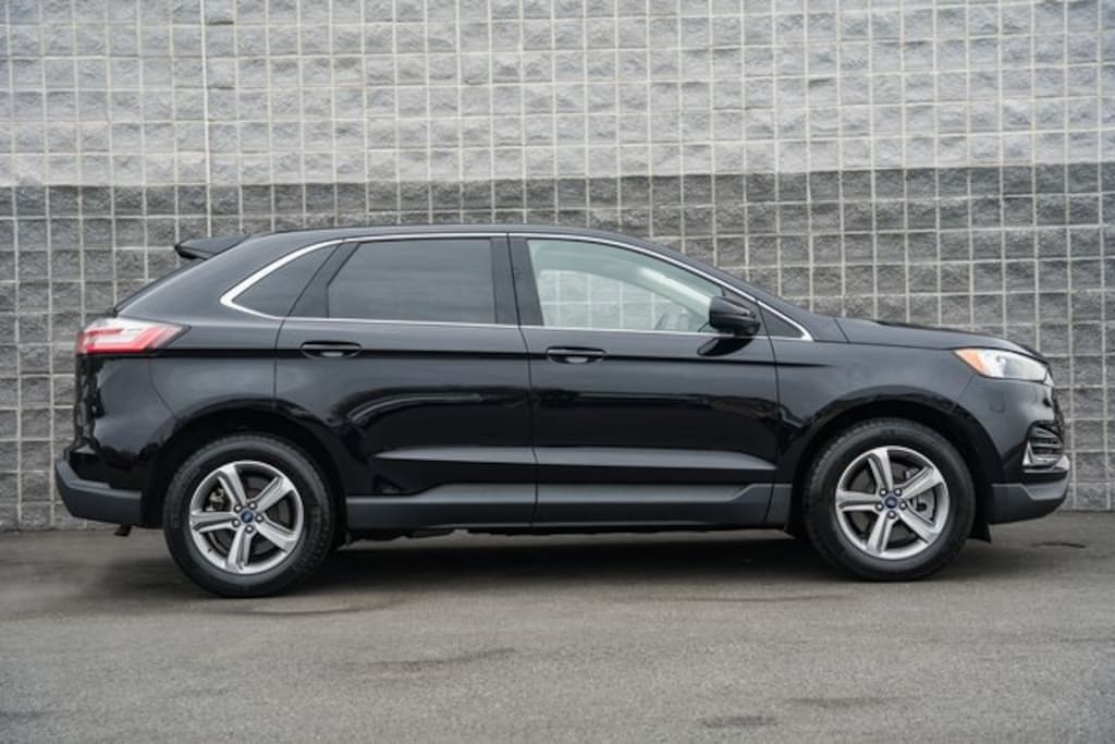 Used 2022 Ford Edge SEL SUV