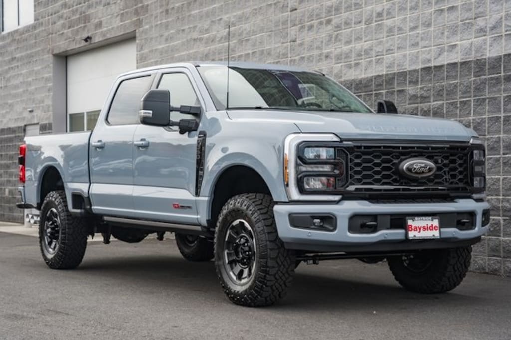 New 2026 Ford F-350 Lariat Truck Crew Cab