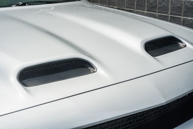 2022 Dodge Challenger SRT - Photo 19
