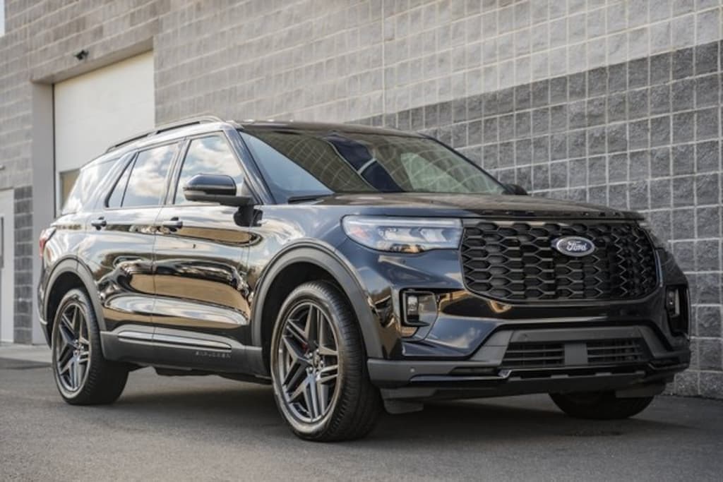 New 2025 Ford Explorer ST-Line SUV