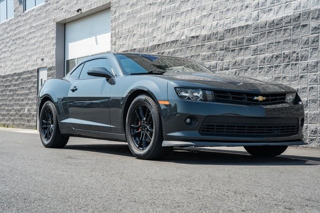 Used 2015 Chevrolet Camaro 1LS with VIN 2G1FA1E37F9159735 for sale in King George, VA