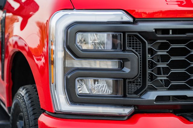 2026 Ford F-350 Super Duty XL - Photo 14