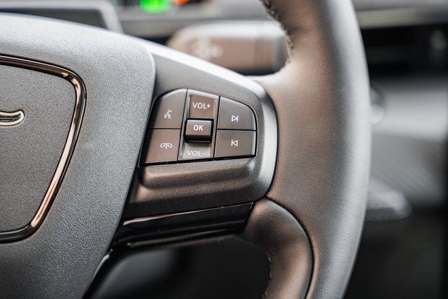 2025 Ford Mustang Mach-E Premium - Photo 31