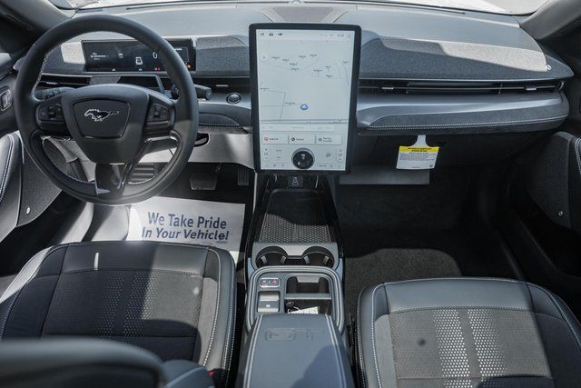 2025 Ford Mustang Mach-E GT - Photo 31