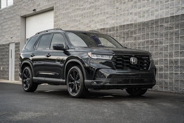 Used 2025 Honda Pilot Black Edition with VIN 5FNYG1H91SB120045 for sale in King George, VA