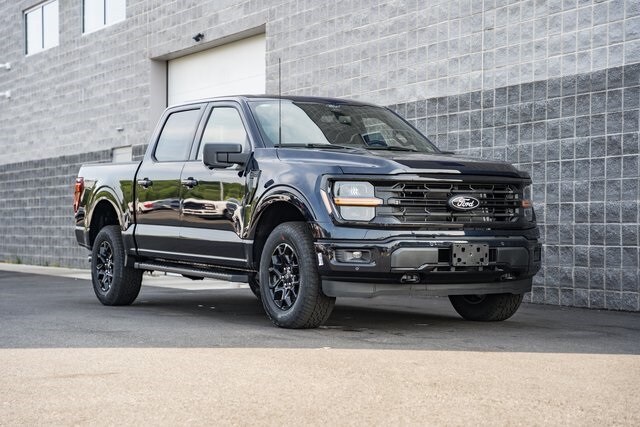 2025 Ford F-150 XLT photo 2