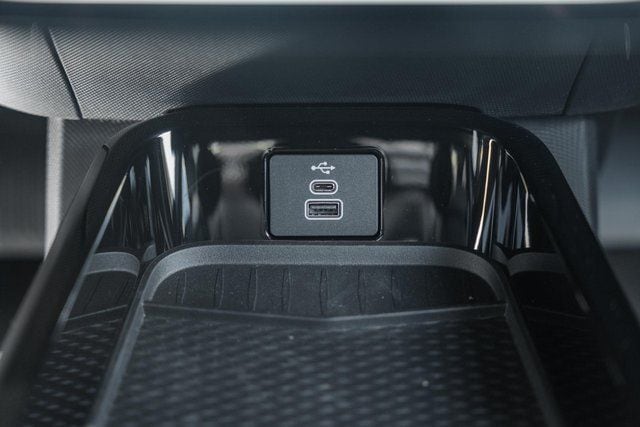 2025 Ford Mustang Mach-E GT - Photo 36