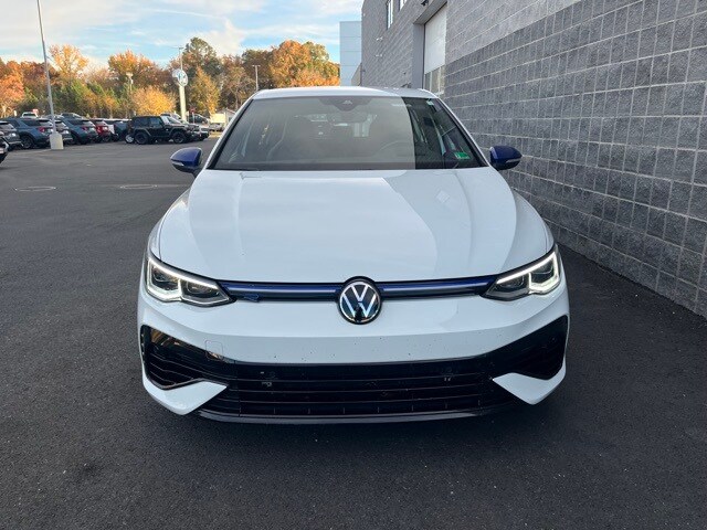 2023 Volkswagen Golf R photo 2