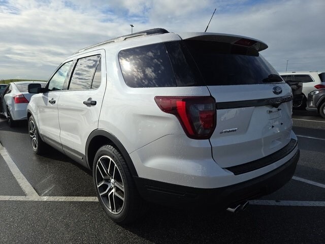 2018 Ford Explorer Sport photo 4