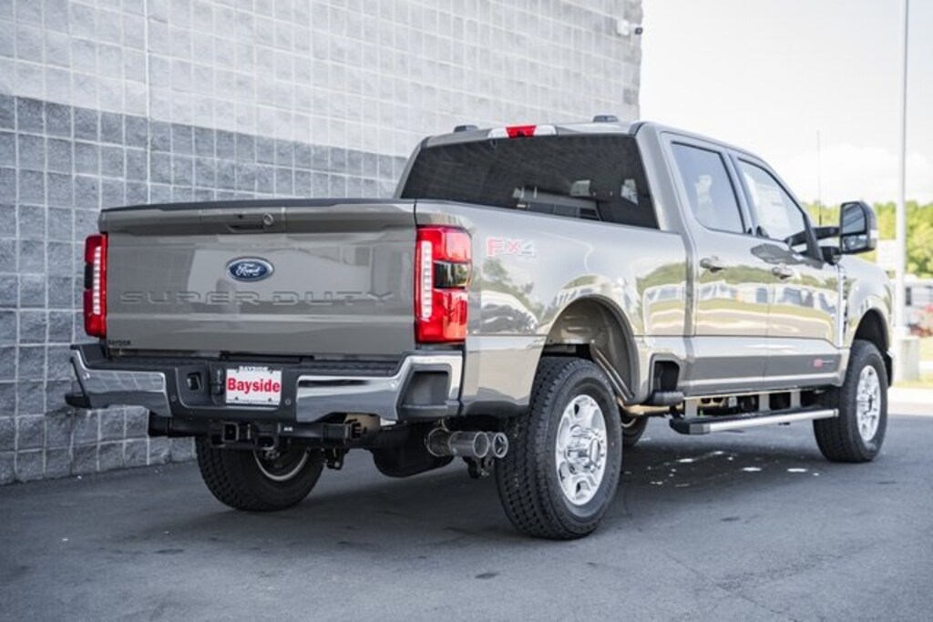 New 2026 Ford F-250 XLT Truck Crew Cab