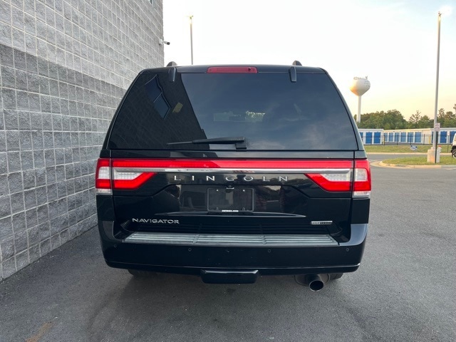 2016 Lincoln Navigator Select photo 6