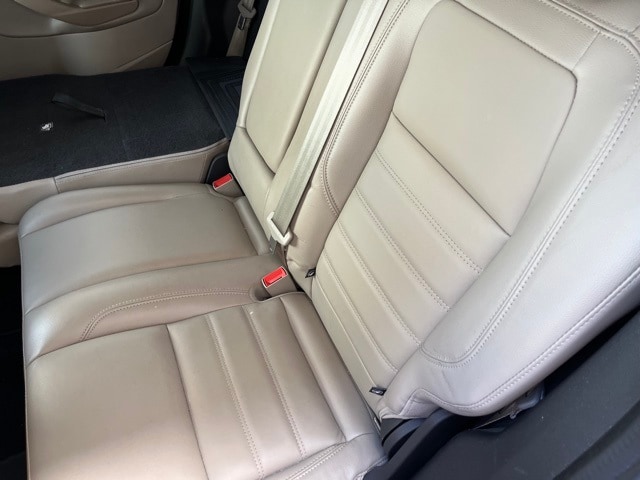 2018 Ford C-Max Hybrid Titanium photo 4