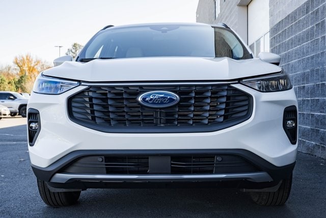 2026 Ford Escape Base photo 2