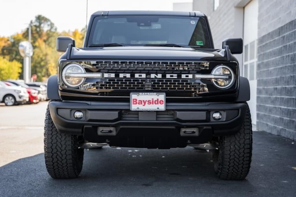 New 2025 Ford Bronco Outer Banks SUV