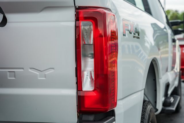 2026 Ford F-250 Super Duty XL - Photo 8