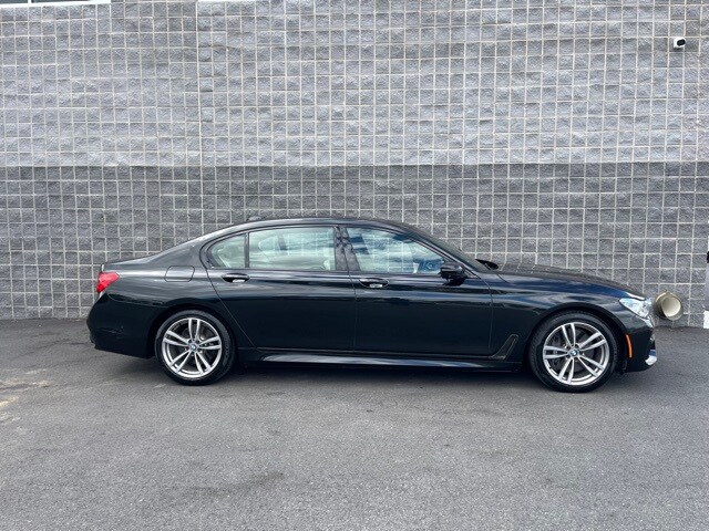 2016 Bmw 750i xDrive photo 3