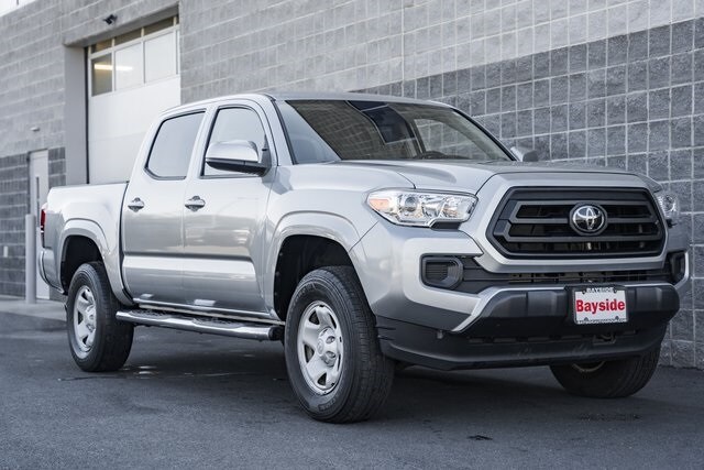 2022 Toyota Tacoma SR photo 2