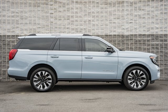 2025 Ford Expedition Platinum photo 4