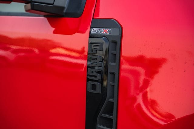 2026 Ford F-350 Super Duty XL - Photo 18
