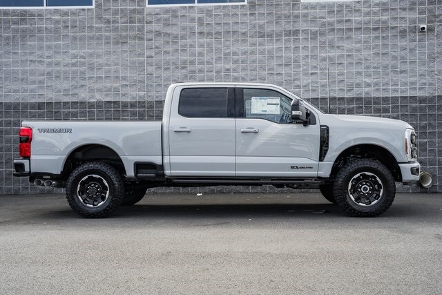 2026 Ford F-350 Lariat photo 4