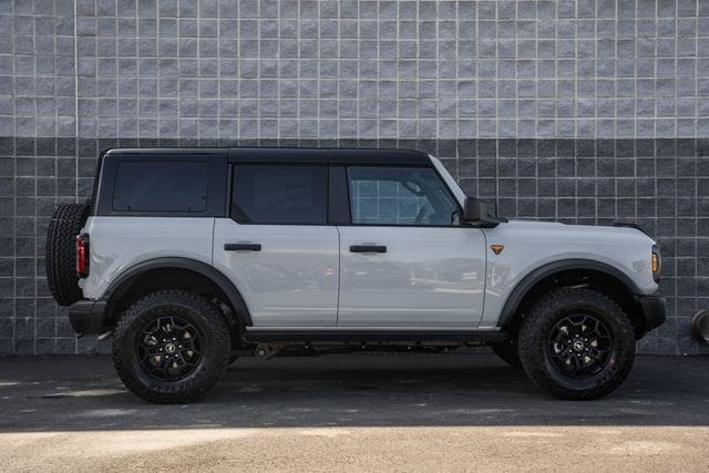 2026 Ford Bronco 4-Door Badlands - Photo 4