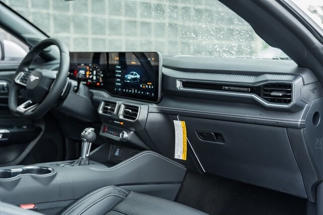 2025 Ford Mustang GT Premium photo 3